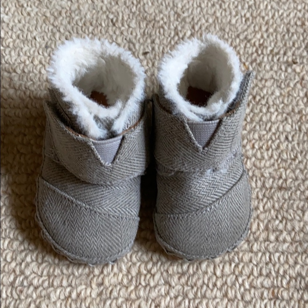 Toms Cula booties